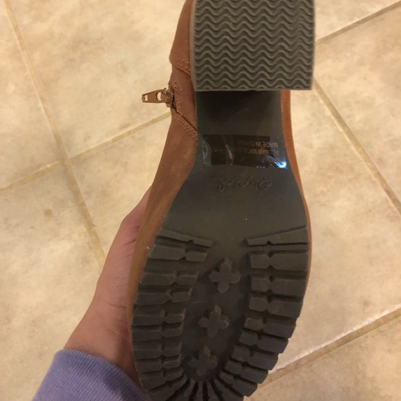 Brown high heel ankle boots - Picture 4 of 8